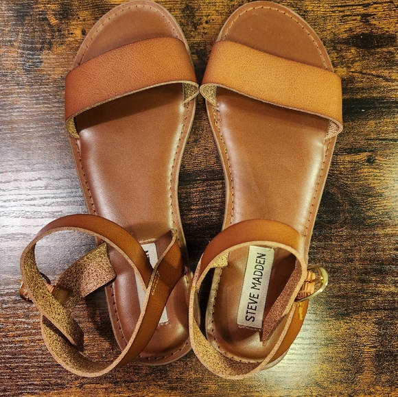 Steve Madden Dairr Flat Sandal Size 7.5 Women's - Picture 7 of 7